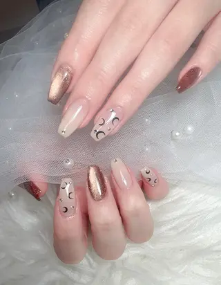 ネイル &Me シュウのネイルデザイン