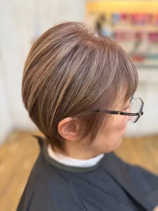 ショート カラー TATSUKI RESTIAのヘアスタイル