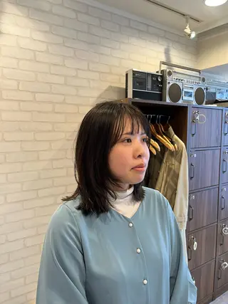 ミディアム 阿部 うららのヘアスタイル