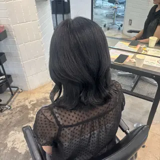 ミディアム レイヤー sala 推しカラー職人🎀のヘアスタイル