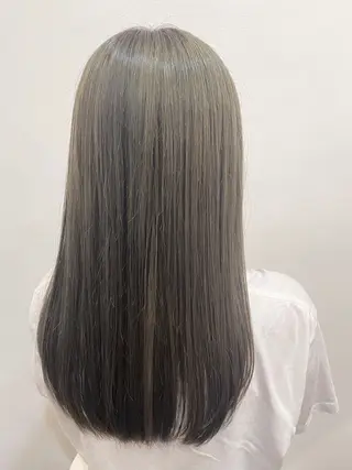ロング 小町 奈美のヘアスタイル