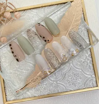ネイル Agu. Nail tomoのネイルデザイン