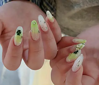 ネイル エリ🫧 nail池袋東口のネイルデザイン