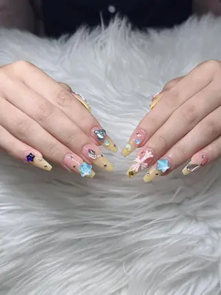 ネイル Lee Nailsのネイルデザイン