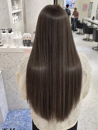 ロング MISAKI♡艶髪♡ 髪質改善♡ストレートのヘアスタイル