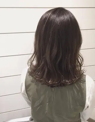 ミディアム 🍊新宿南口🍊 ERINAのヘアスタイル