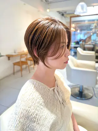 ショート カラー 安永 涼のヘアスタイル