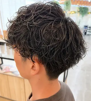 パーマ メンズ 若原 絃汰のヘアスタイル