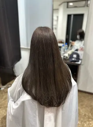 ロング カラー TOMOMI /フロレゾンのヘアスタイル