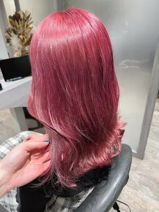 ミディアム カラー 宮原 佳苗のヘアスタイル