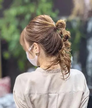 セミロング ヘアアレンジ HIKARI@ Ruheplatzのヘアスタイル