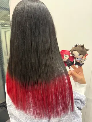 ロング カラー インナーカラー 推し ブリーチ 髪質改善のヘアスタイル