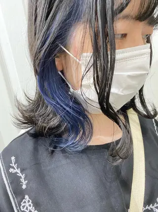 ミディアム カラー kai .のヘアスタイル