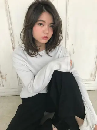 セミロング カラー パーマ 寺尾 迅平のヘアスタイル