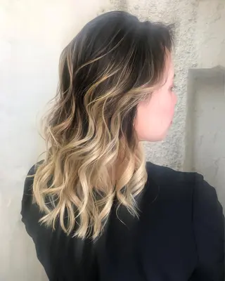 セミロング カラー welring hair salonのヘアスタイル