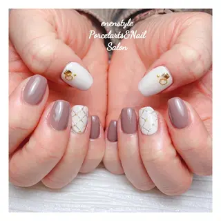 ミディアム ネイル 🐾enen style 🐾のネイルデザイン