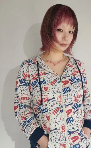 ショート ハイトーン/ブリーチ /デザインカラーのヘアスタイル
