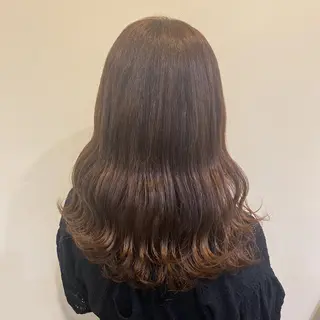 セミロング カラー 大野 美紅のヘアスタイル