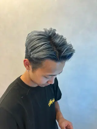 カラー メンズ 🧸艶髪ハイトーン 🍪chan🍯のヘアスタイル