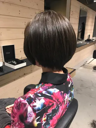 ショート カラー 透明感カラー/ レイヤー　YUKAのヘアスタイル