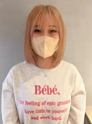 セミロング ミルクティーベージュ outaのヘアスタイル