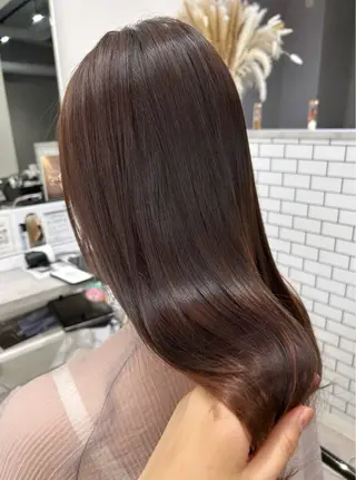 セミロング カラー ヘアアレンジ 梅木李奈🕊️ レイヤー/ハイトーンのヘアスタイル