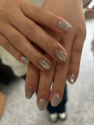 ネイル 小松 千冬のネイルデザイン