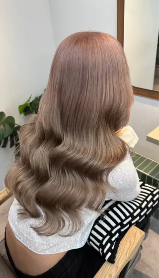 ミディアム カラー IPPO 下北沢のヘアスタイル