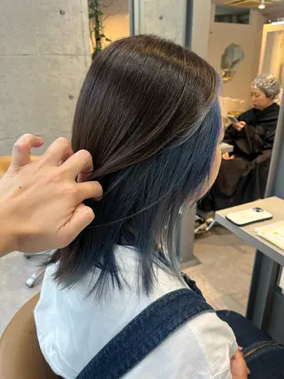 ミディアム カラー うしだ かおるのヘアスタイル