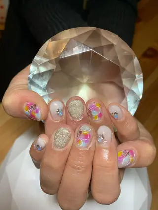 ネイル LAVISH 大和店 🤱子連れ大歓迎のネイルデザイン