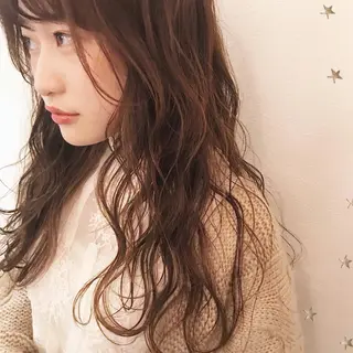 ロング カラー 市川 千夏のヘアスタイル