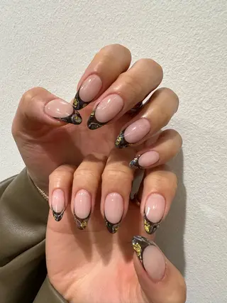 ネイル SHIORI 📍渋谷 / 円山町のネイルデザイン