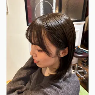 ミディアム 吉田 芽生のヘアスタイル