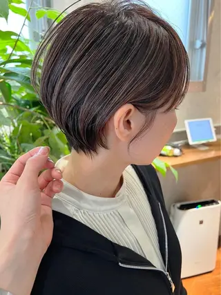ショート カラー 横浜 店長 橋場優のヘアスタイル