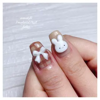 ミディアム ネイル 🐾enen style 🐾のネイルデザイン