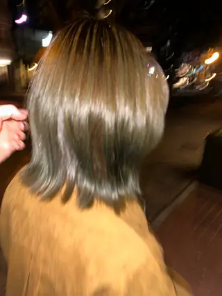 ミディアム カラー trico ニシノのヘアスタイル