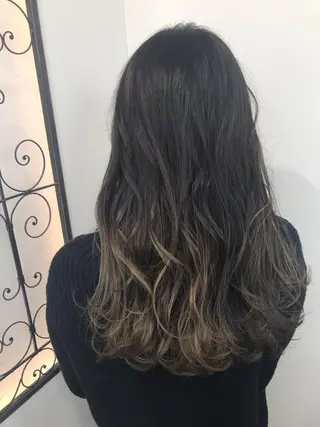 セミロング カラー AVANCE 長尾 尚悟のヘアスタイル