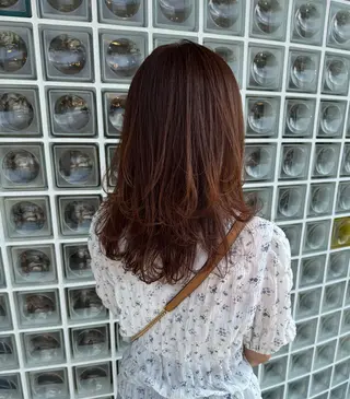 ミディアム カラー 仲野 亜由美のヘアスタイル