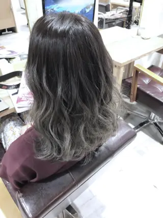 セミロング カラー パーマ ヘアアレンジ メンズ キッズ ネイル マツエク・マツパ バレイヤージュ/ 髪質改善/渡邉悟🌱のヘアスタイル