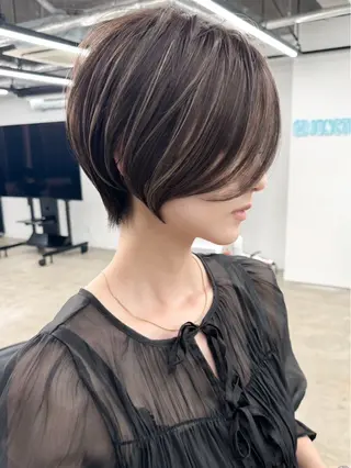 ショート 大塚 加奈恵のヘアスタイル