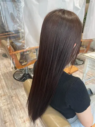カラー 東 歩音のヘアスタイル