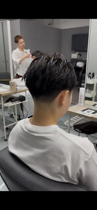 メンズ 【メンズ特化】テーパ ーフェード×パーマのヘアスタイル