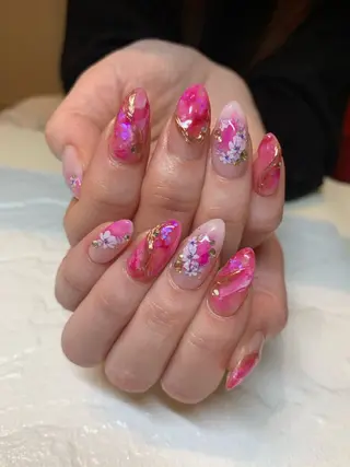 ネイル A nail studio☺︎のネイルデザイン