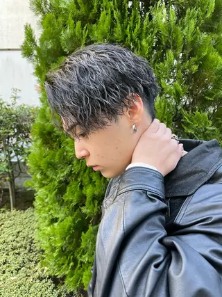 ショート カラー パーマ ヘアアレンジ メンズ 亀井隆汰/メンズ専門 パーマ/フェード可のヘアスタイル