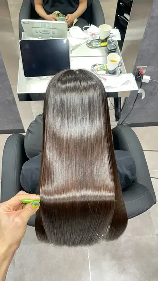 ロング CYNTHIADUE 店長| IRISUのヘアスタイル