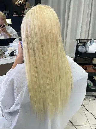ロング カラー マリカ🦋韓国 ハイトーン/エクステのヘアスタイル