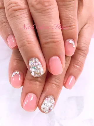 ネイル NailSalon Fluraのネイルデザイン