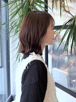 カラー 衛藤 知寿のヘアスタイル