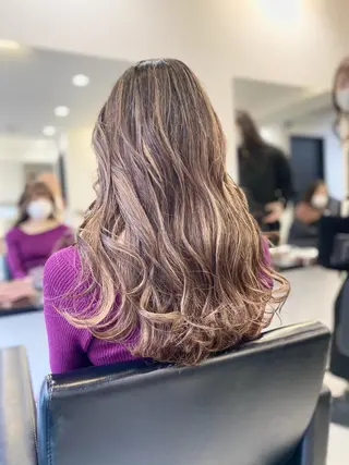 ロング カラー レイヤーカット 赤み消し　店長/大和のヘアスタイル