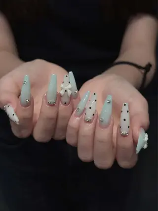ネイル Eli Muse 新宿ネイルのネイルデザイン